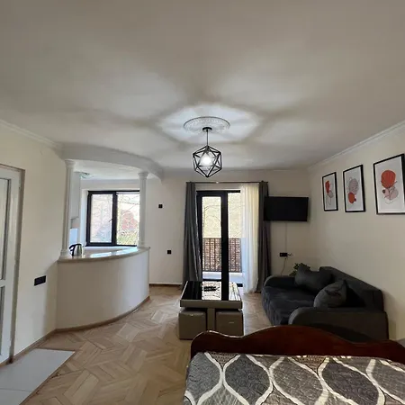 Maco'S Apartment كوتايسي المظهر الخارجي الصورة