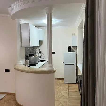 Maco'S Apartment كوتايسي المظهر الخارجي الصورة